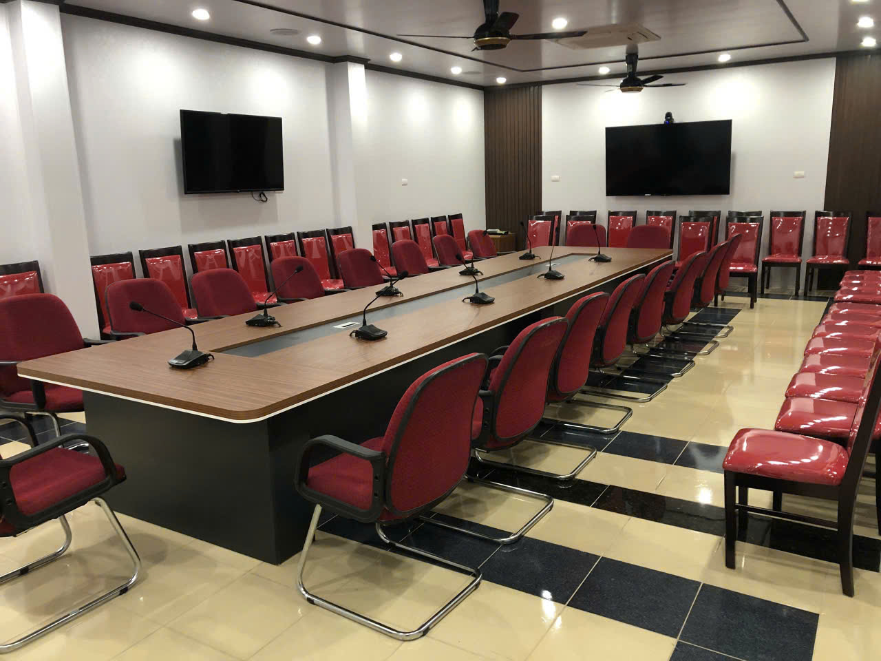 Bàn Họp BHF52