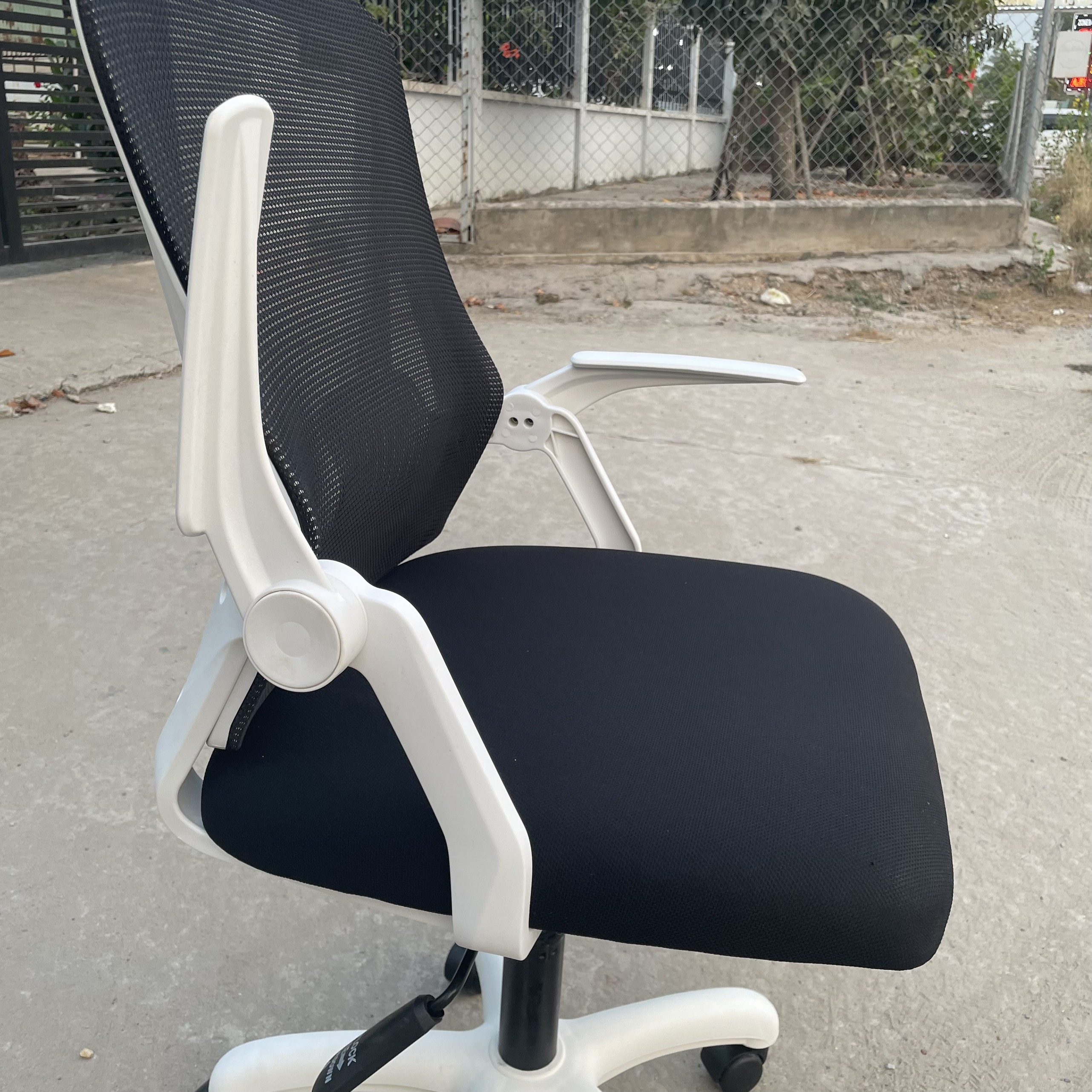 Ghế công thái học tay gập CTH-TGF04